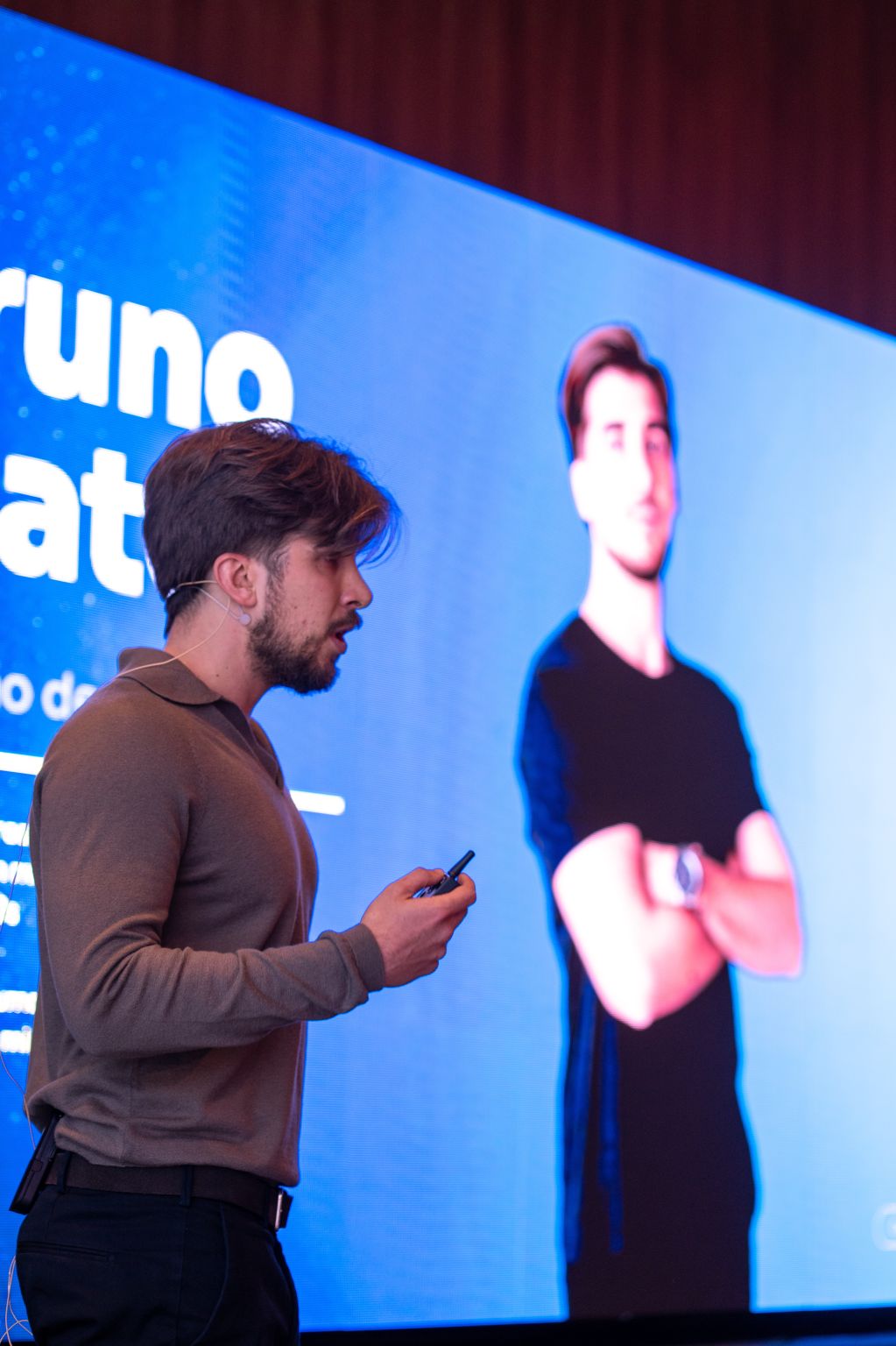 Bruno Matos a apresentar no palco